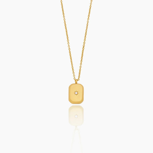 Stella Pendant Necklace