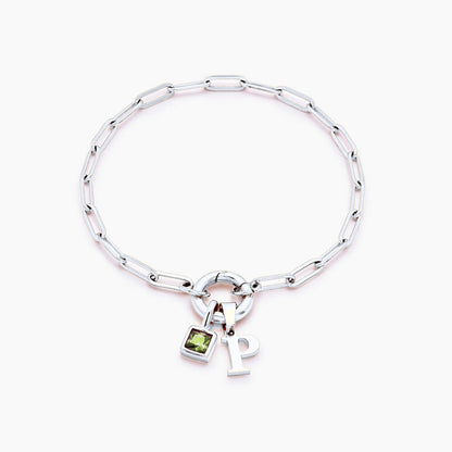paperclip-initial-birthstone-bracelet — Silver / Aug-Peridot